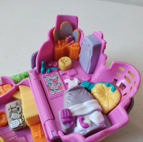 Vintage Polly Pocket 1994 Bluebird Rabbit House Playset - Picture 6 of 7